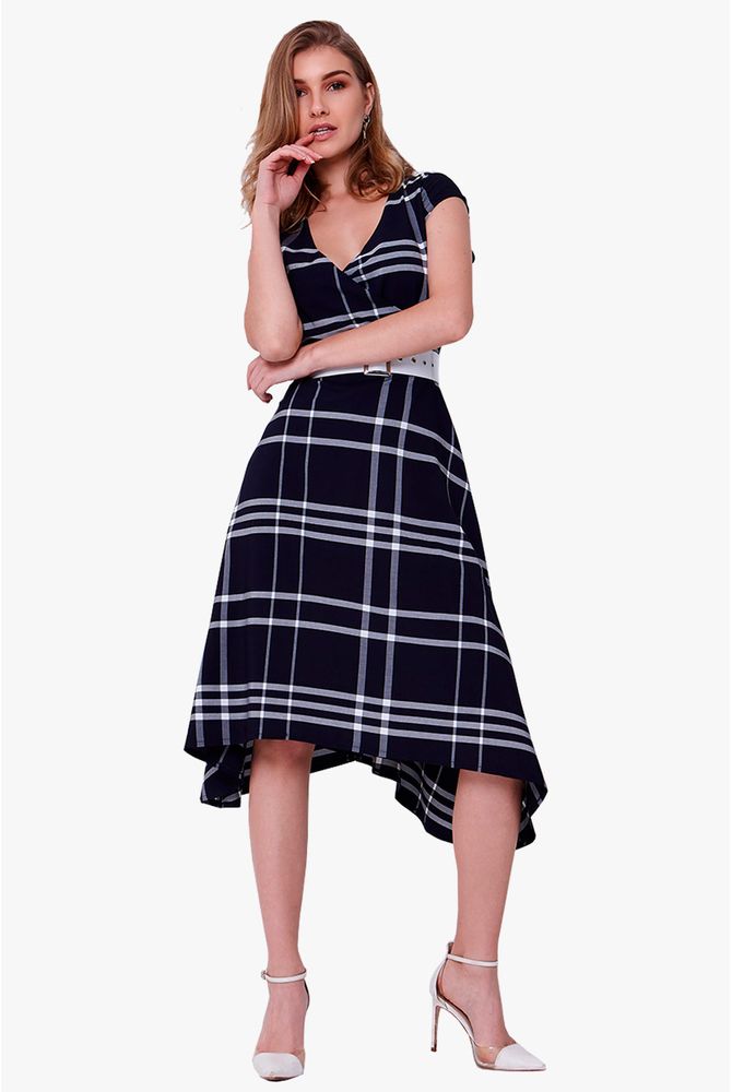 vestido xadrez com cinto
