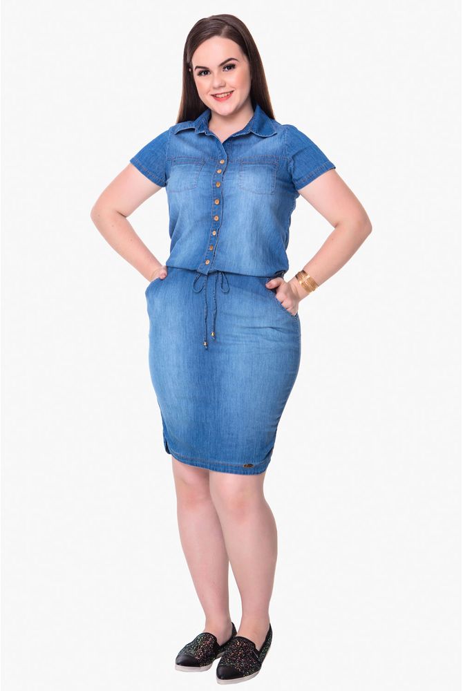 vestido jeans com botoes frontais