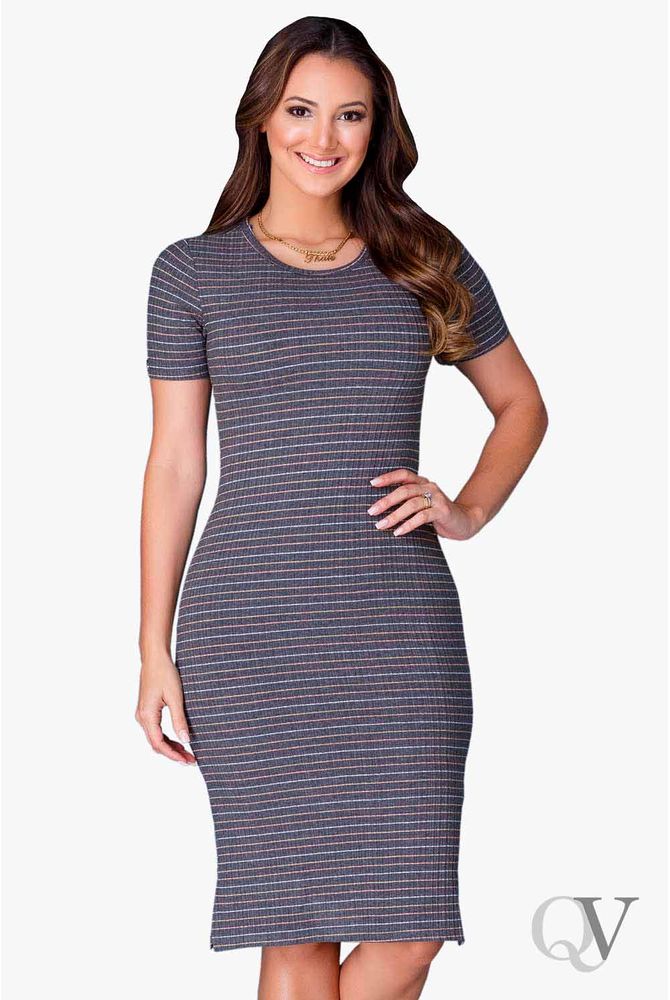 vestido midi canelado listrado