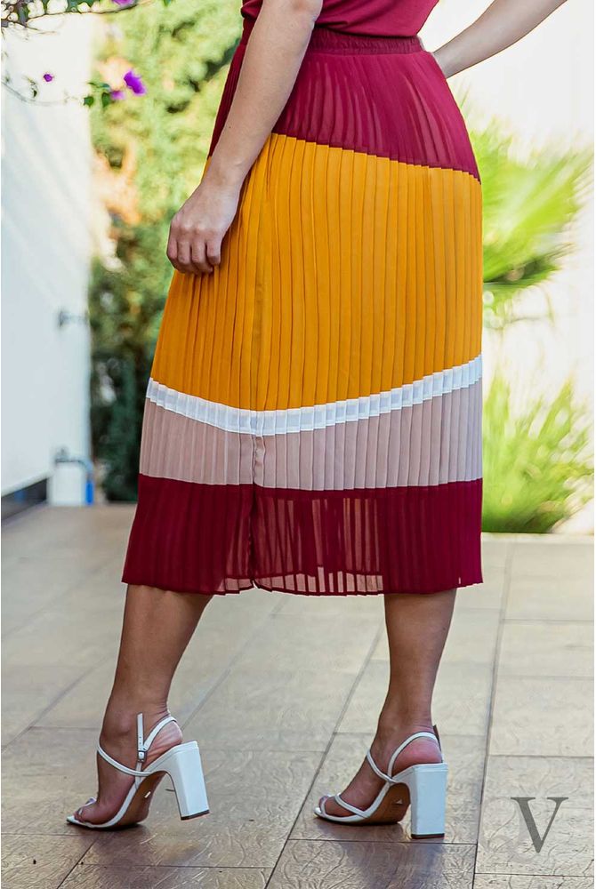 saia plissada tricolor