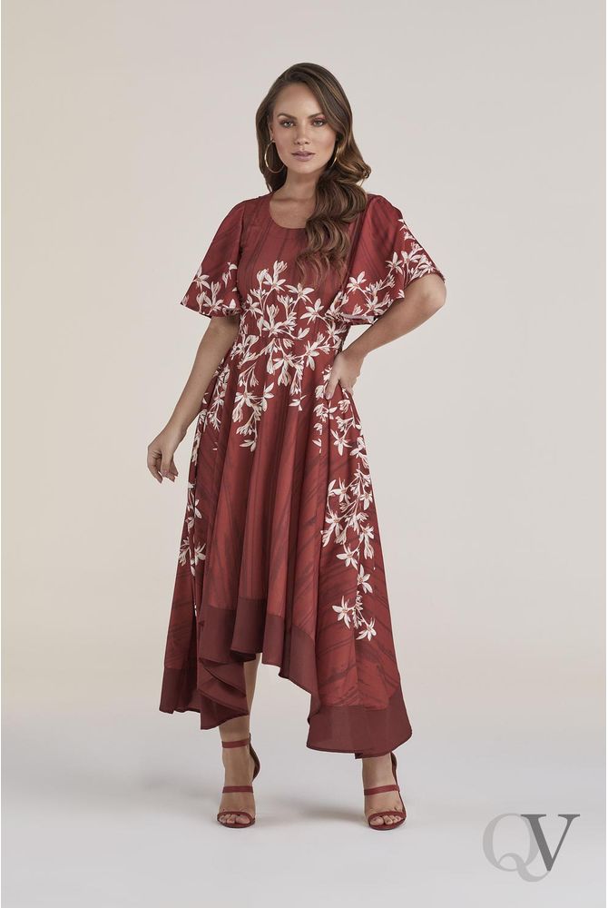 vestido midi assimetrico